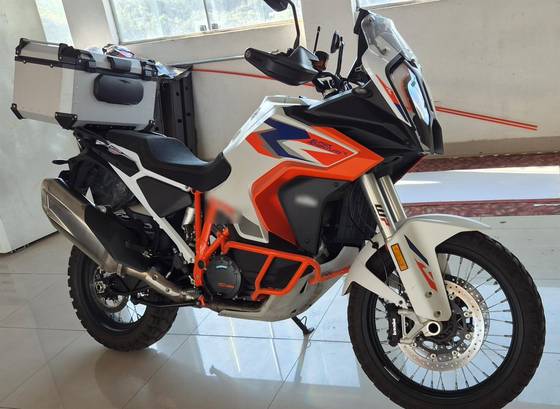 KTM 1290 SUPER ADVENTURE R KTM 1290 SUPER ADVENTURE R